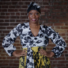 Load image into Gallery viewer, WRAPPEROO CONVERTIBLE HAIR TOWEL & STYLING CAPE